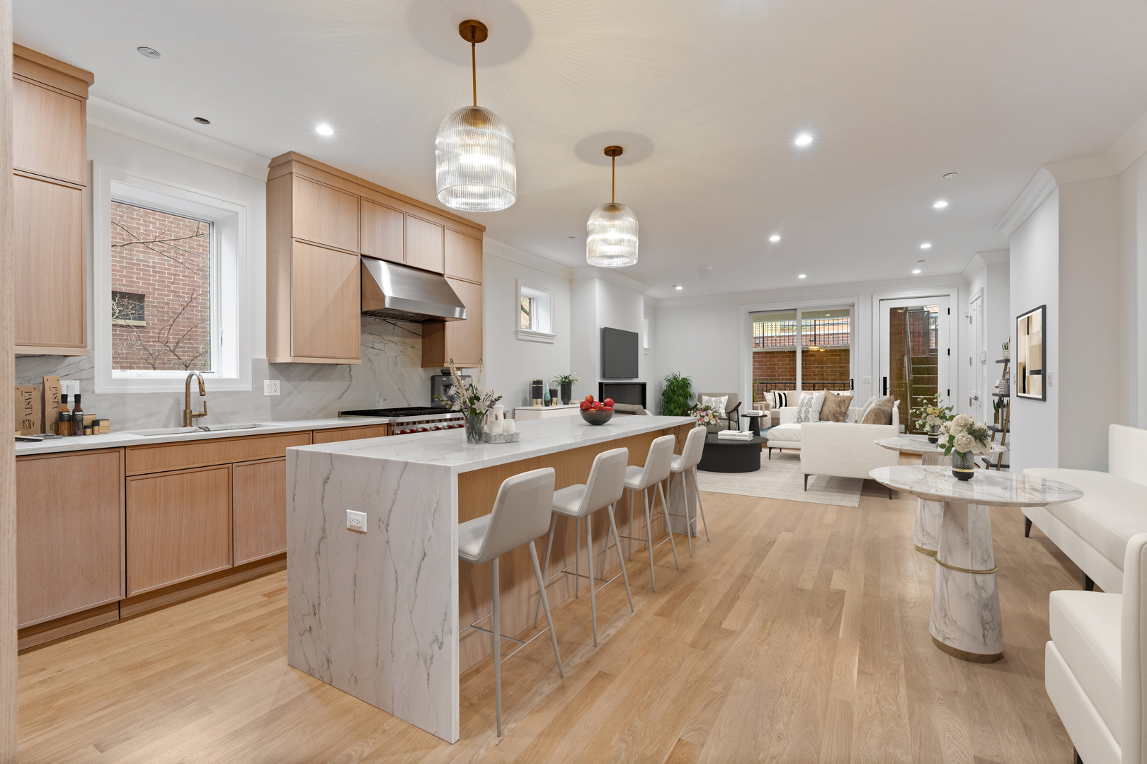 1942 N Orchard Street Unit: 1N