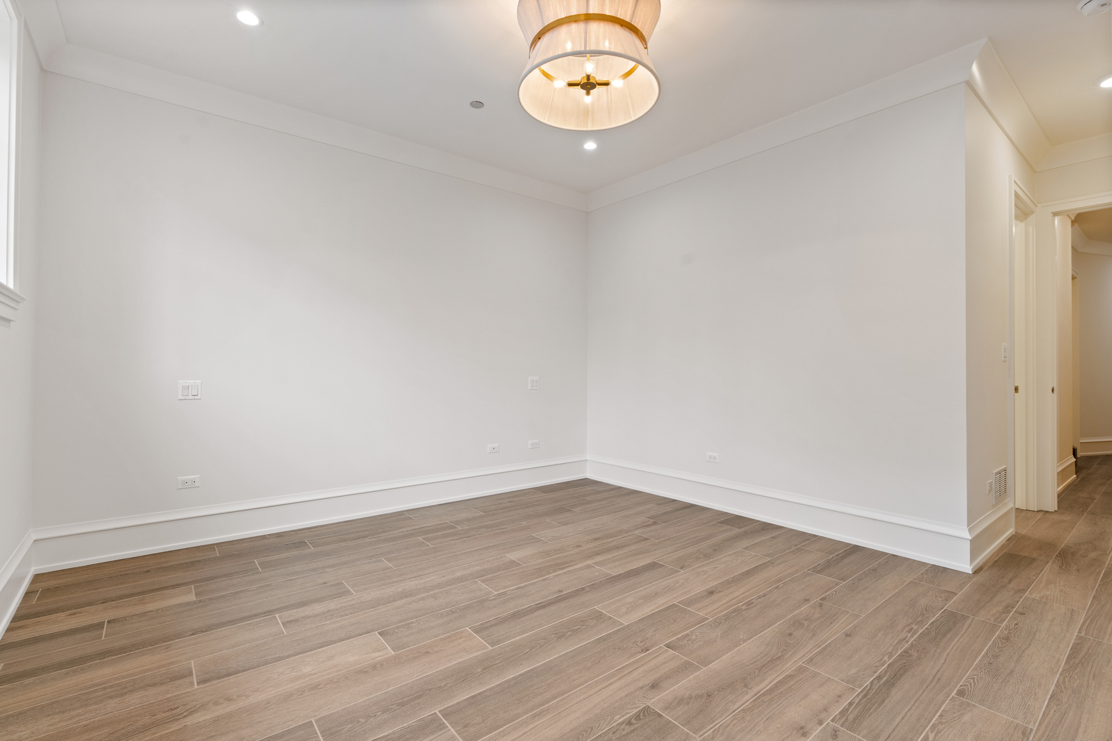 1942 N Orchard Street Unit: 1N