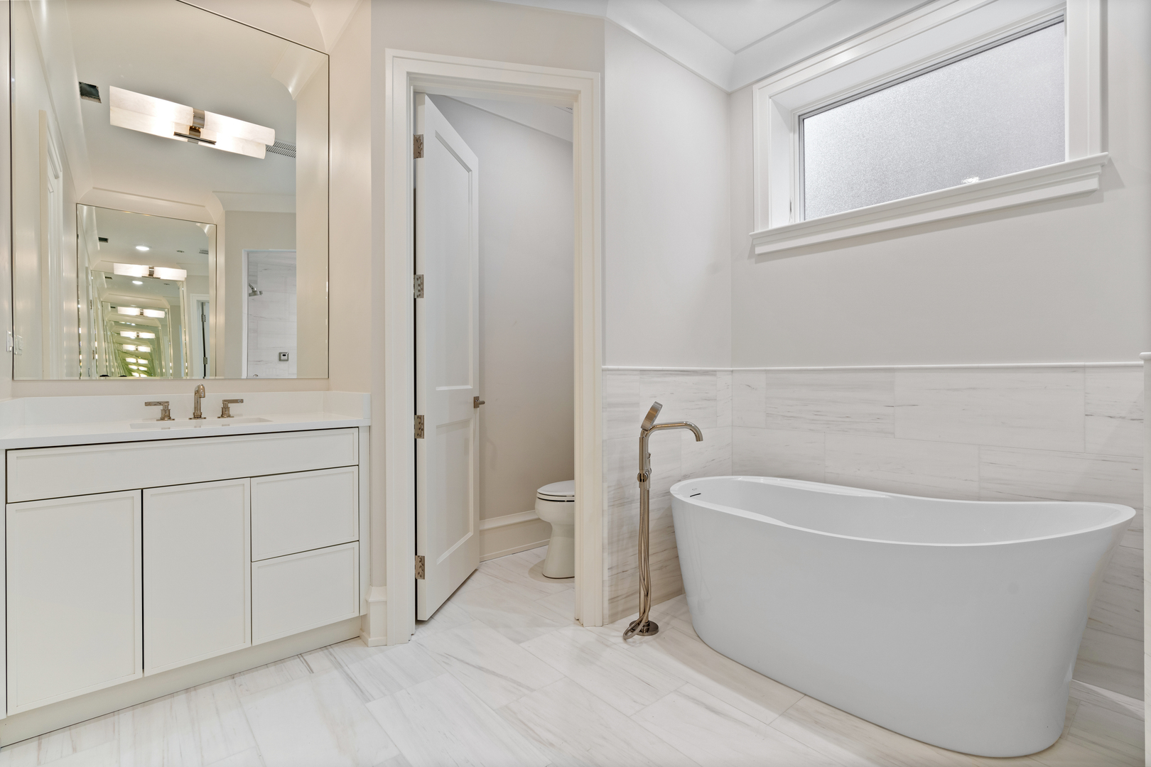 1942 N Orchard Street Unit: 1N