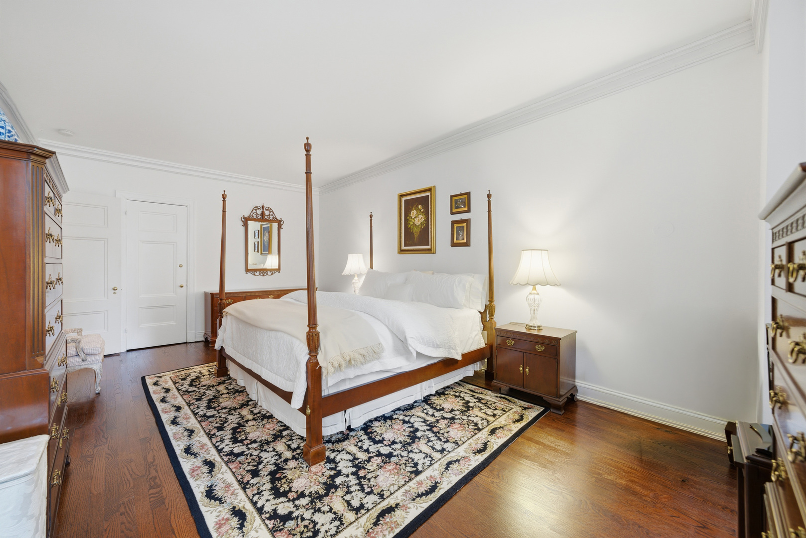 232 E Walton Place Unit: 3E