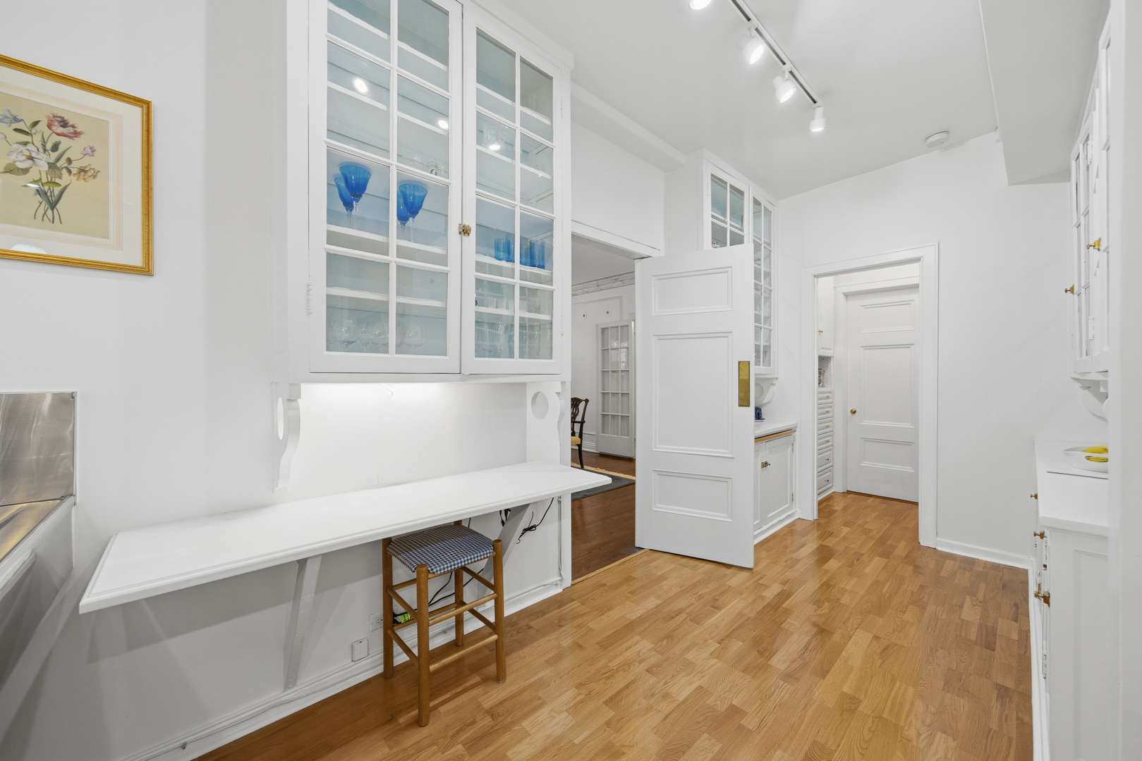 232 E Walton Place Unit: 3E