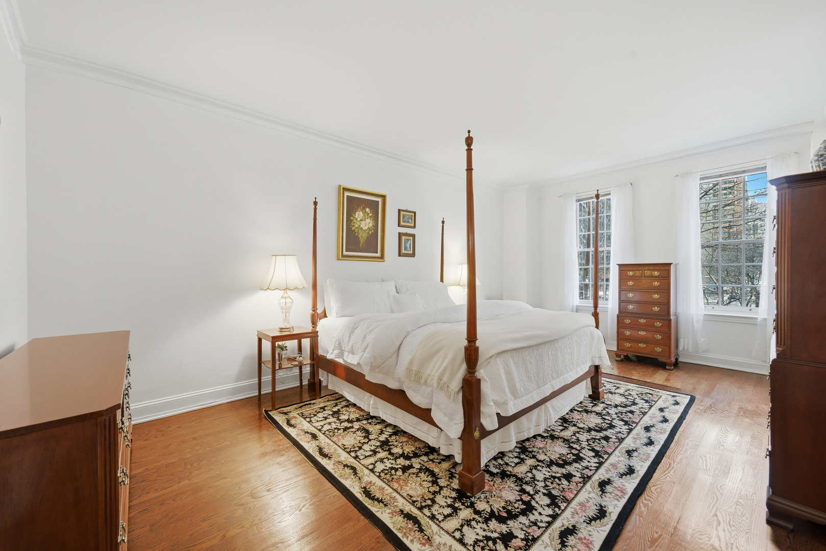 232 E Walton Place Unit: 3E