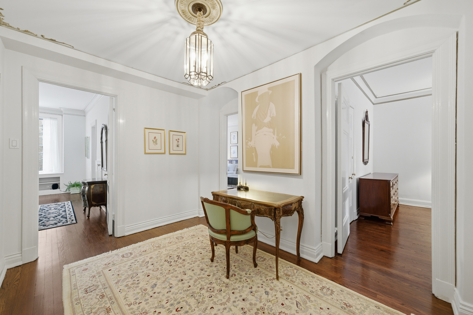 232 E Walton Place Unit: 3E