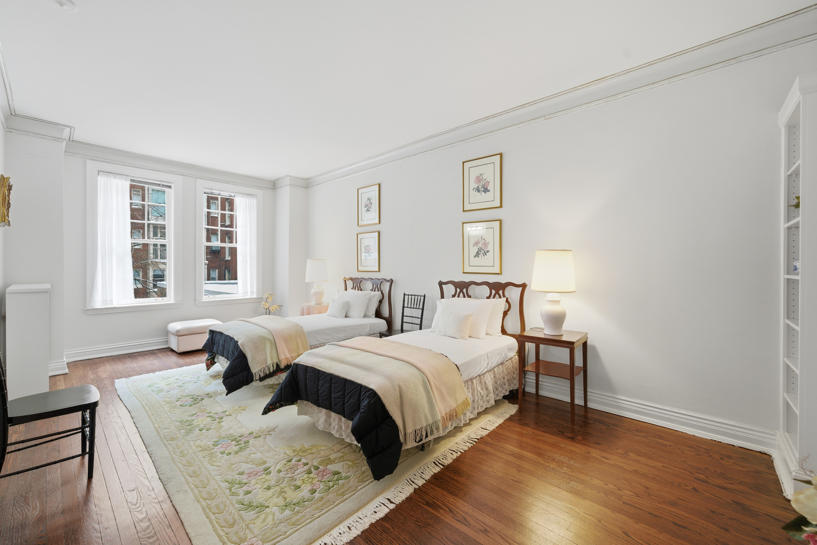 232 E Walton Place Unit: 3E