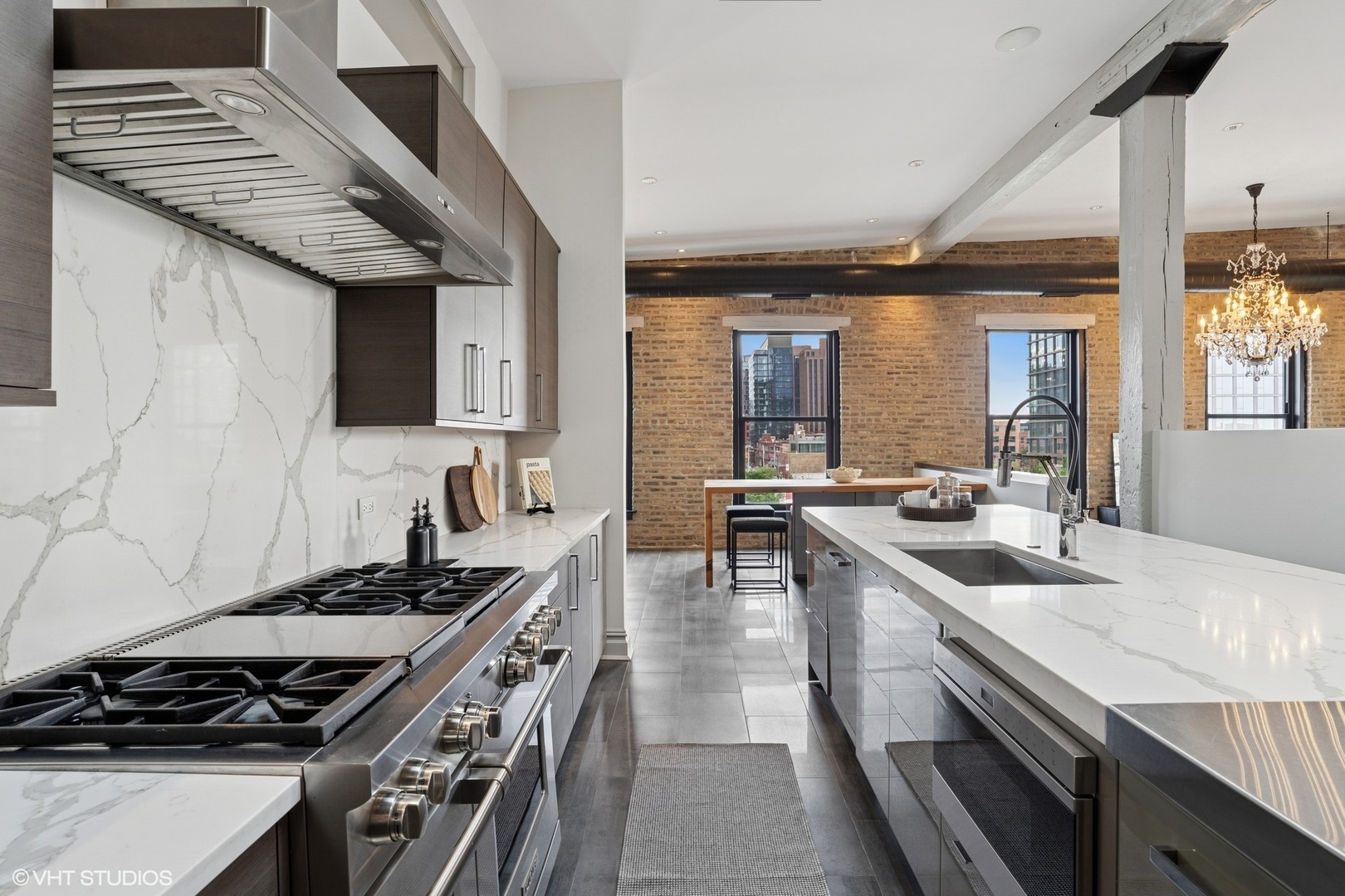 401 N Aberdeen Street Unit: 4N