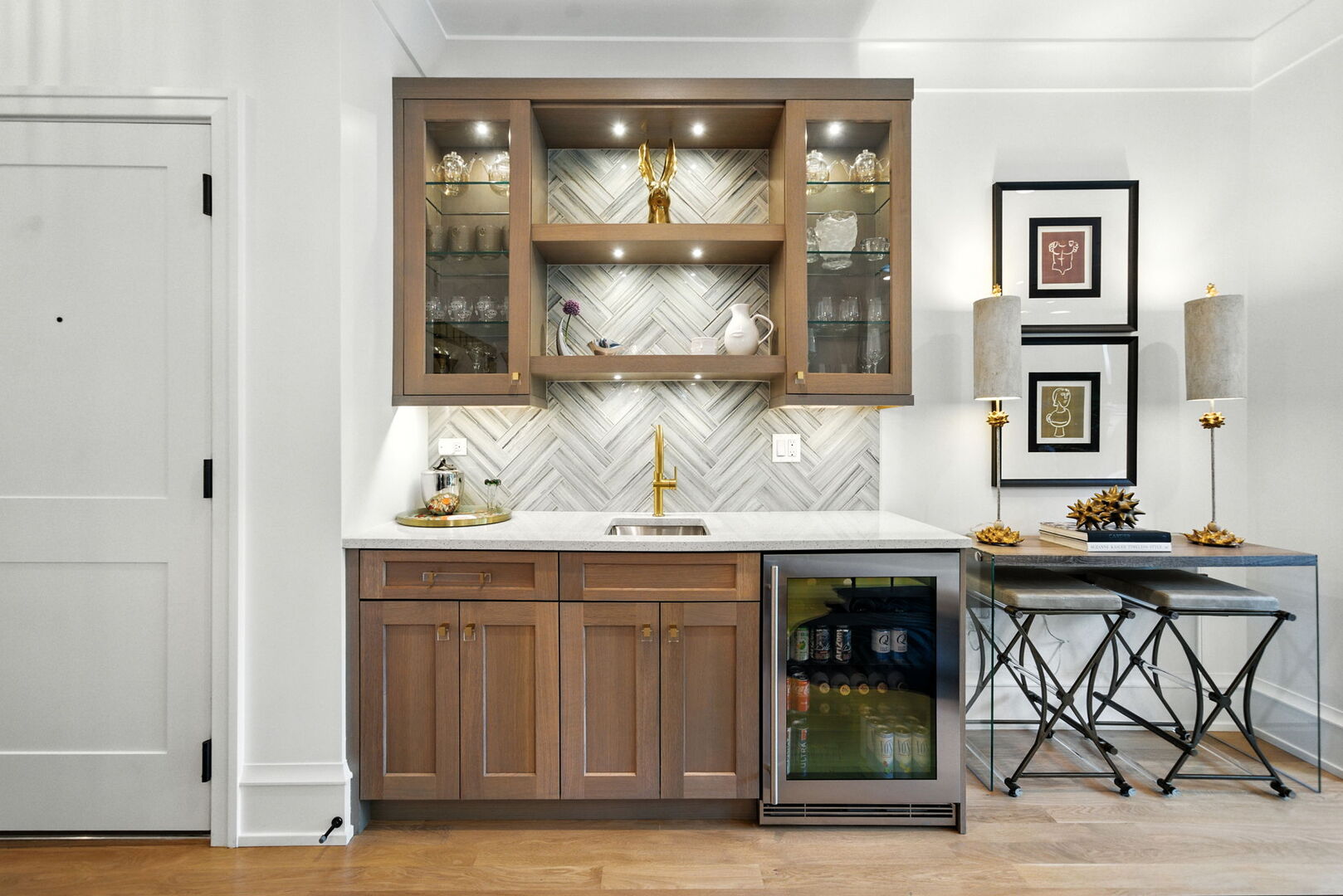 1733 N Mohawk Street Unit: 1N