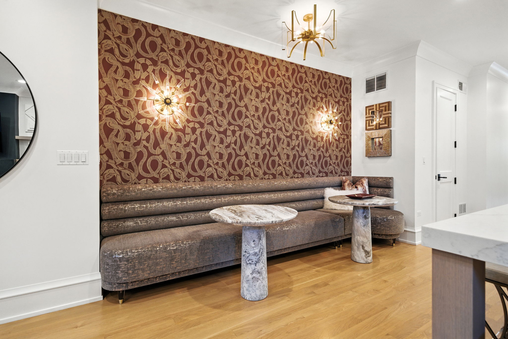 1733 N Mohawk Street Unit: 1N