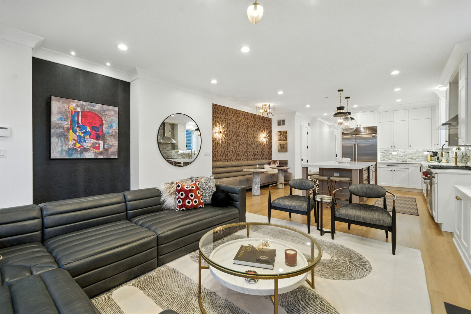 1733 N Mohawk Street Unit: 1N