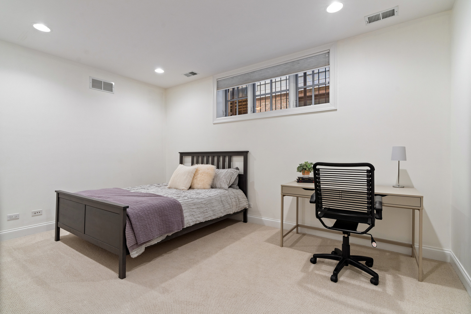 1243 W Nelson Street