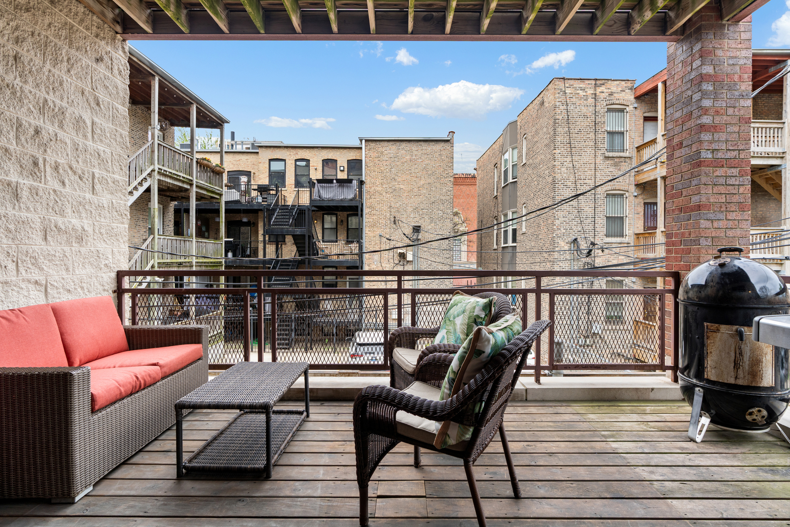 1056 W Lawrence Avenue Unit: 2C