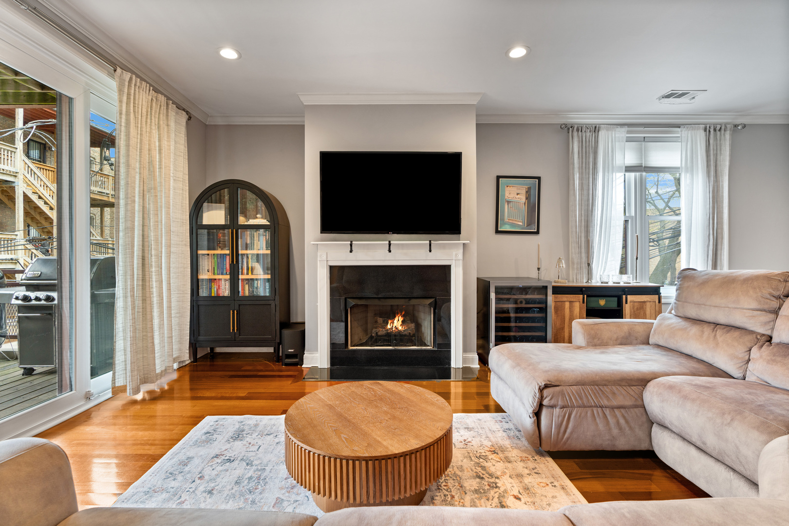 1056 W Lawrence Avenue Unit: 2C