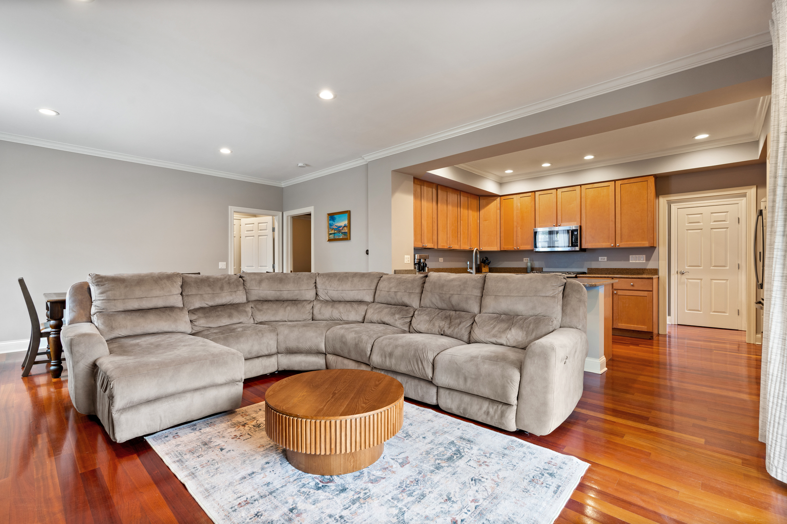 1056 W Lawrence Avenue Unit: 2C