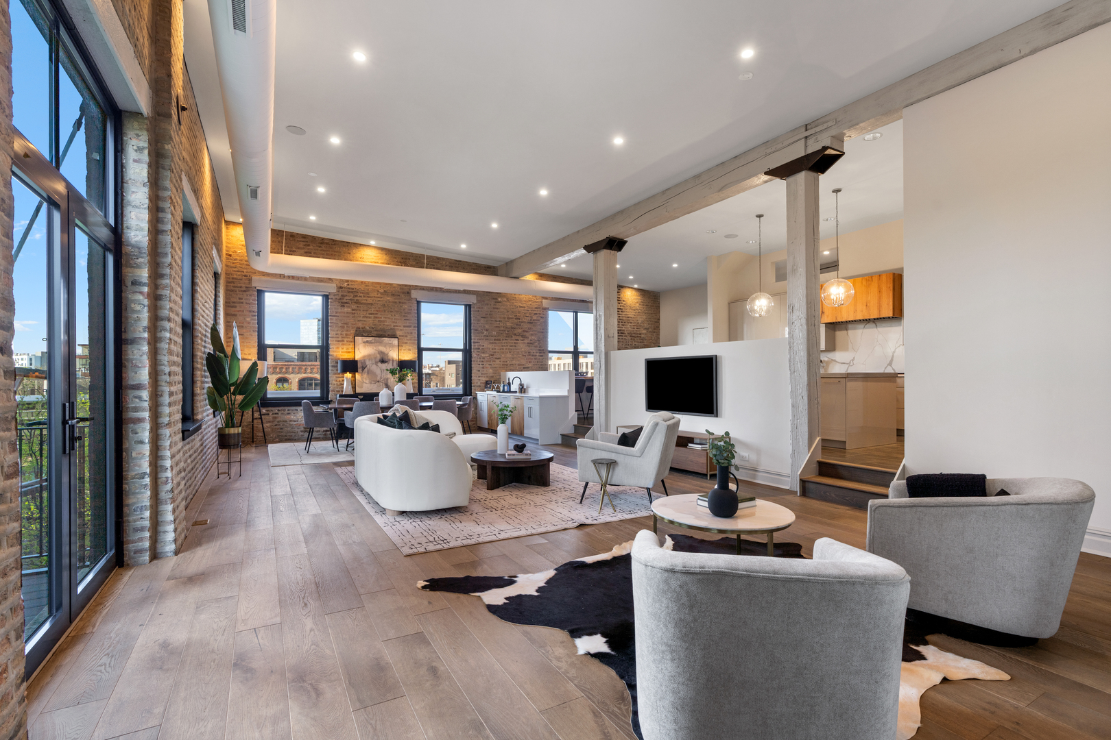 401 N Aberdeen Street Unit: 4N