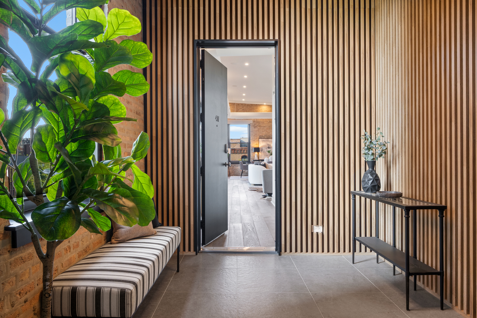 401 N Aberdeen Street Unit: 4N