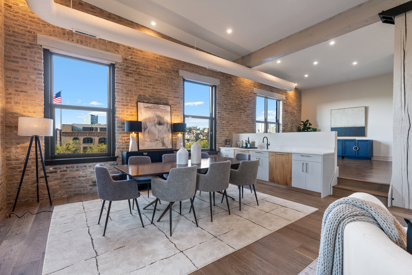 401 N Aberdeen Street Unit: 4N