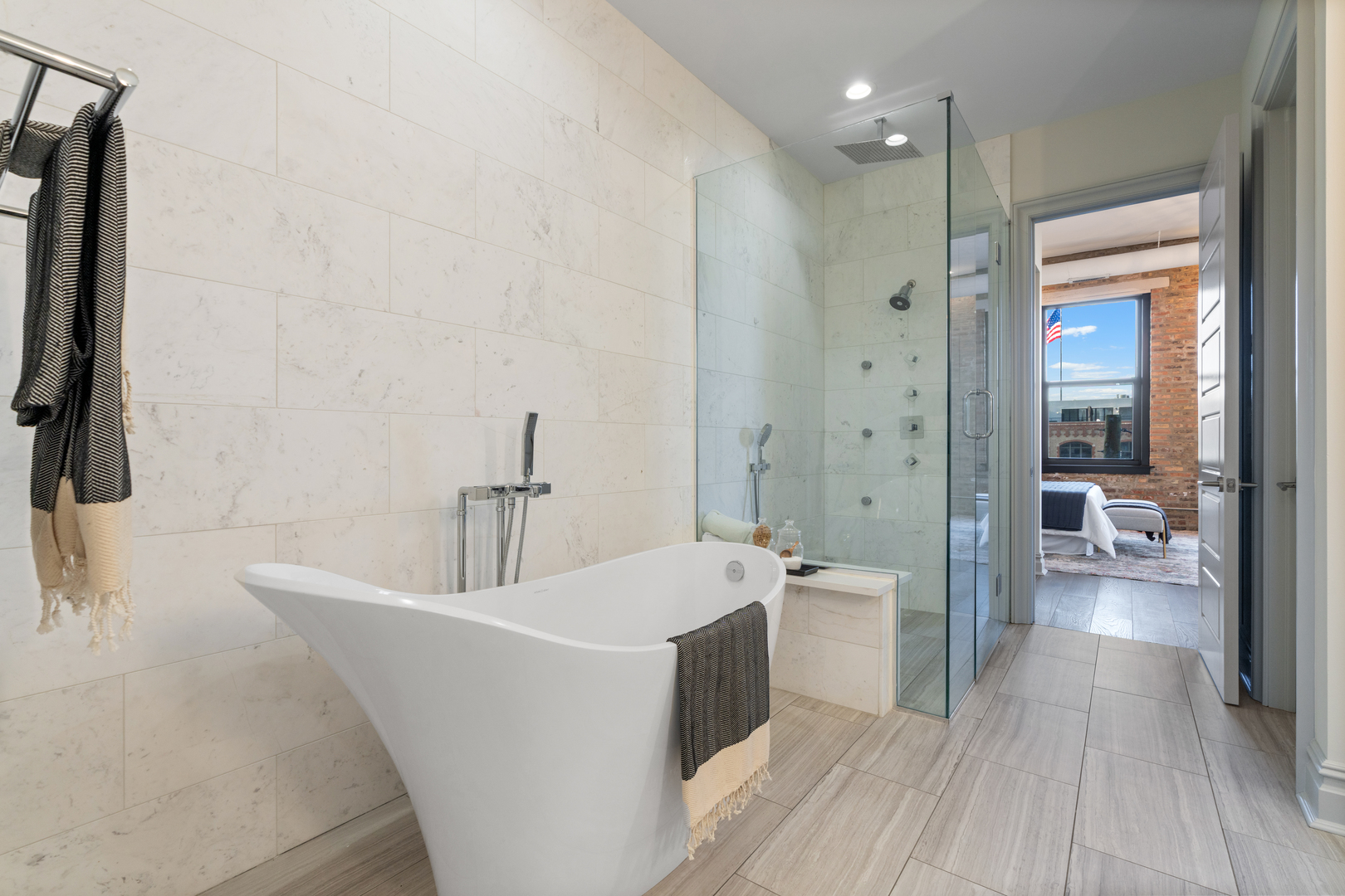 401 N Aberdeen Street Unit: 4N