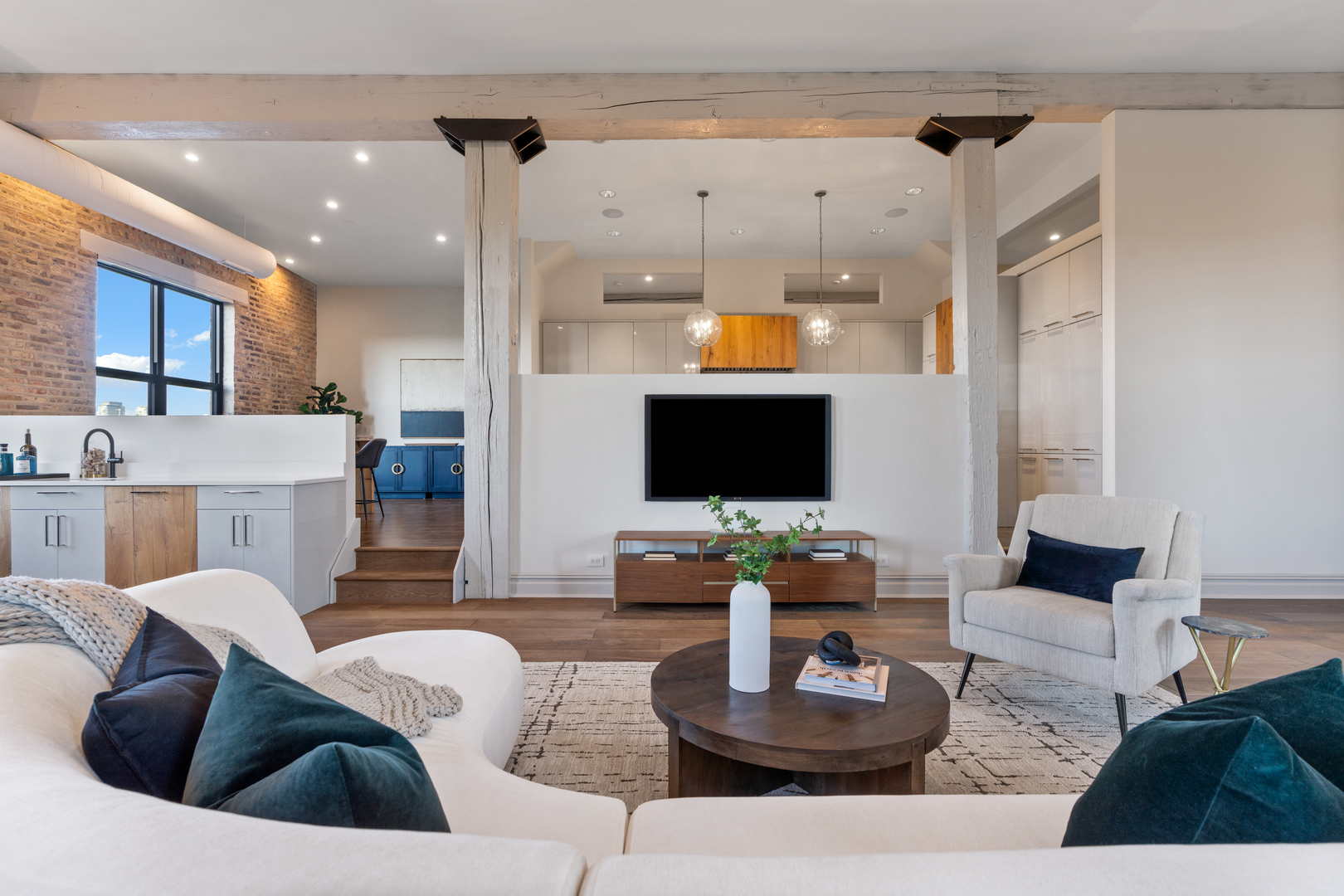 401 N Aberdeen Street Unit: 4N