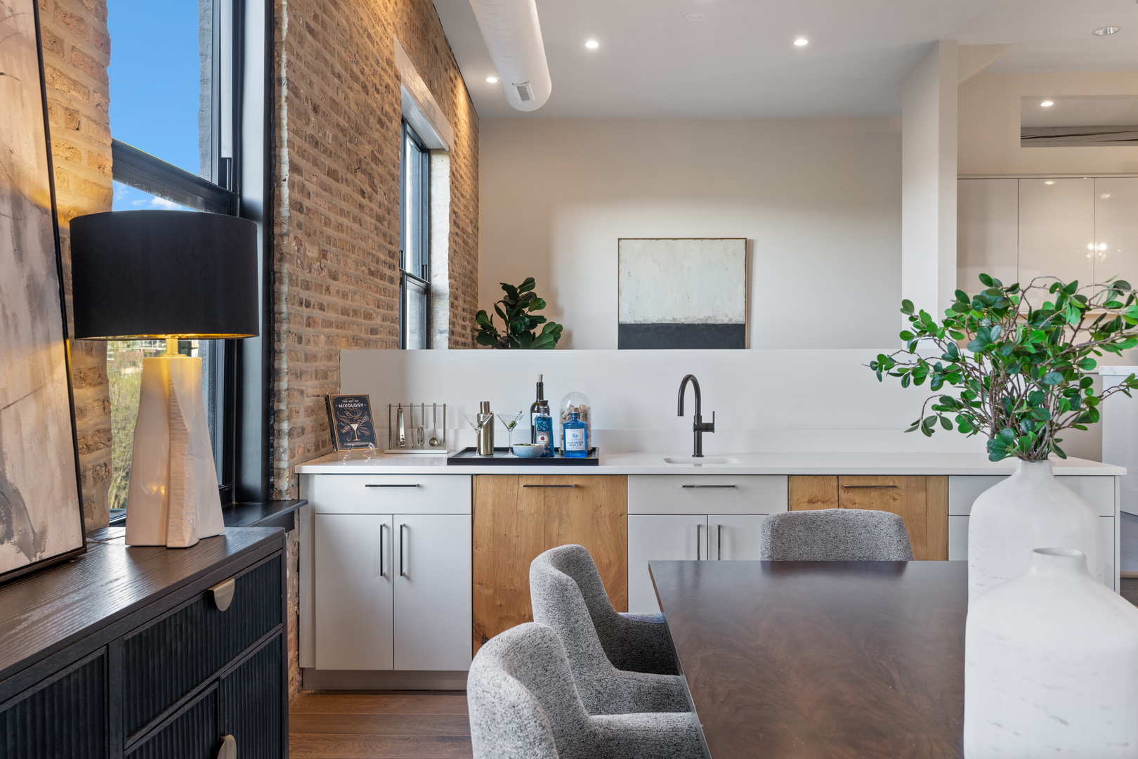 401 N Aberdeen Street Unit: 4N