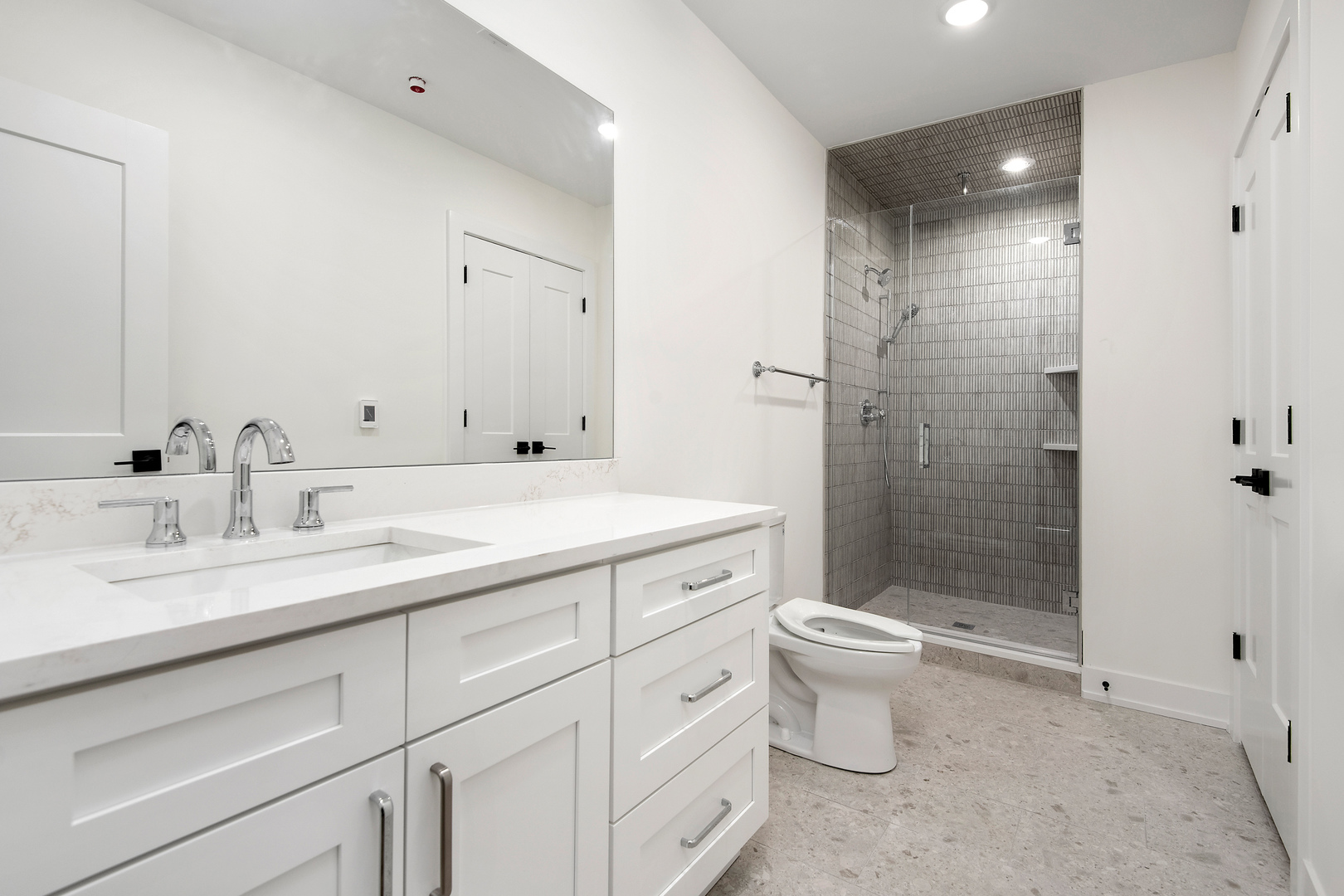 2913 W Belmont Avenue Unit: 1A