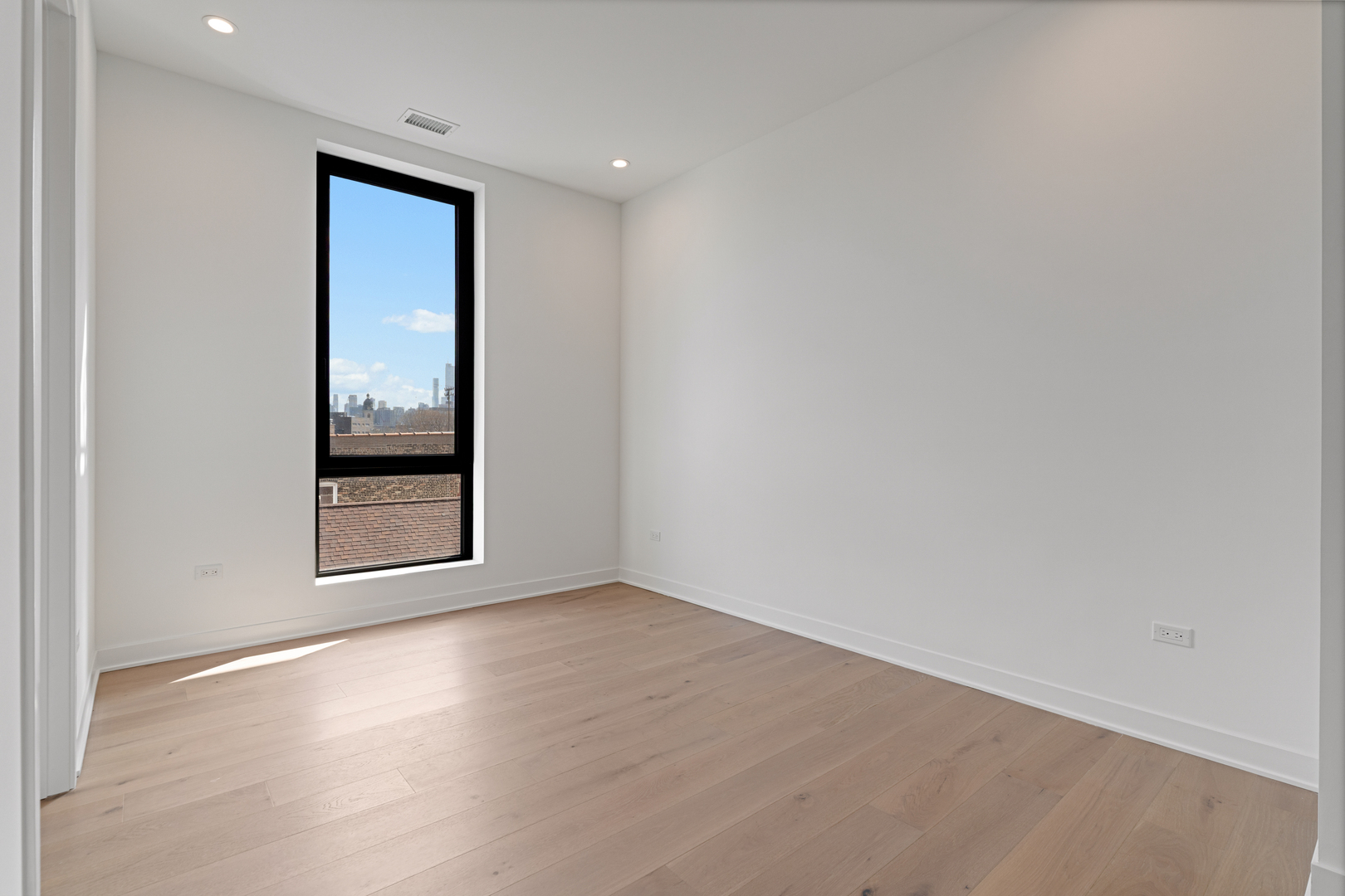 1340 W Chestnut Street Unit: 401