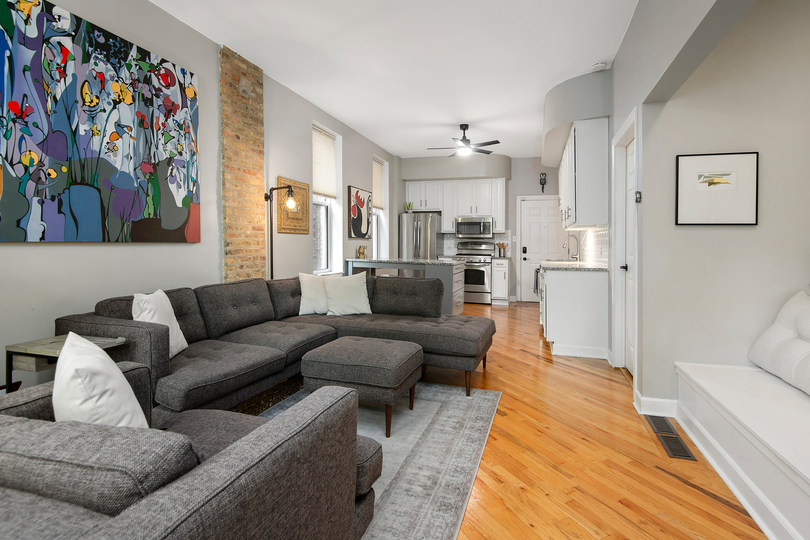 1734 W OHIO Street Unit: 1S