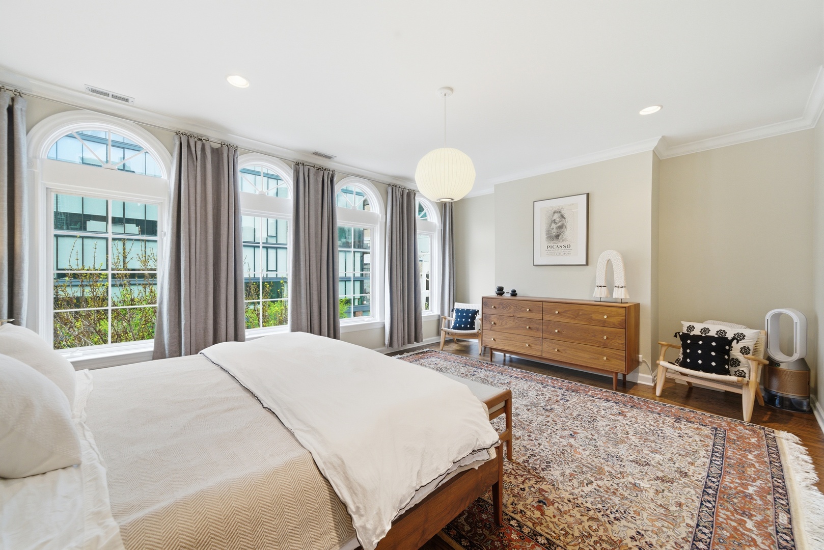 367 W Superior Street Unit: B