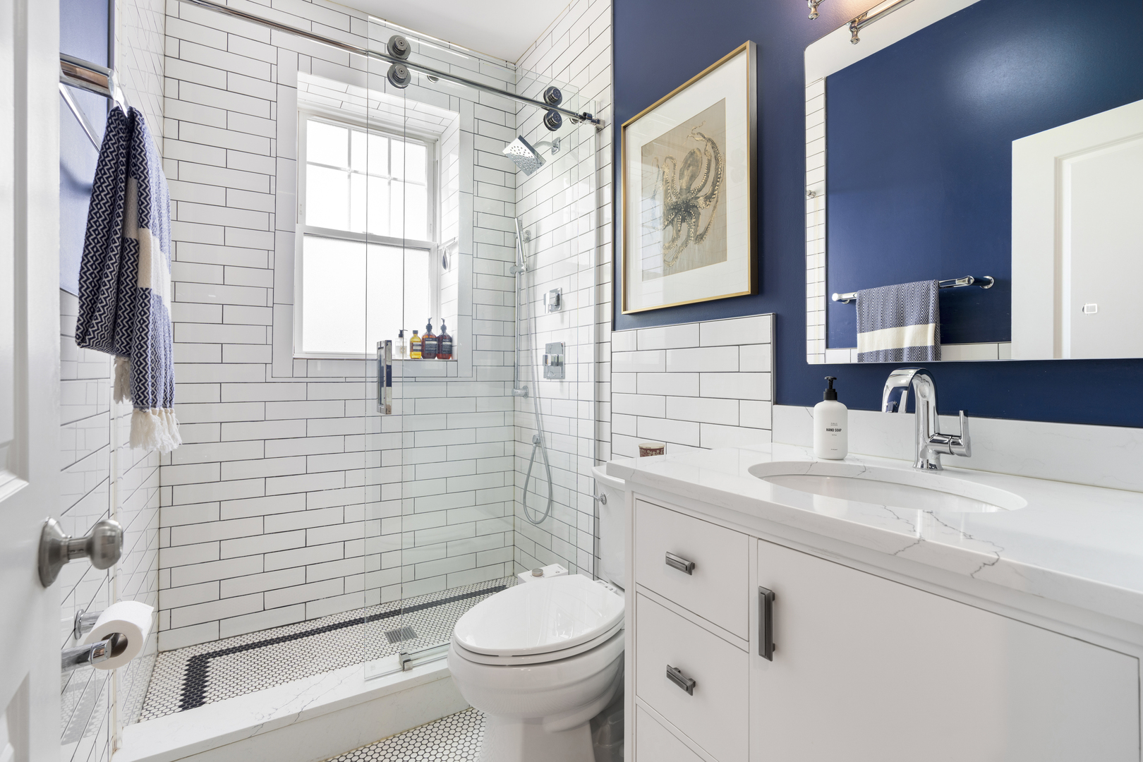 2705 N Mildred Avenue Unit: 3C