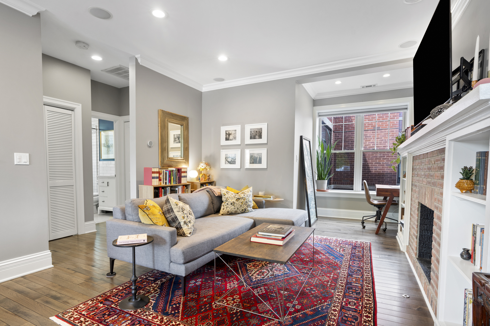 2705 N Mildred Avenue Unit: 3C