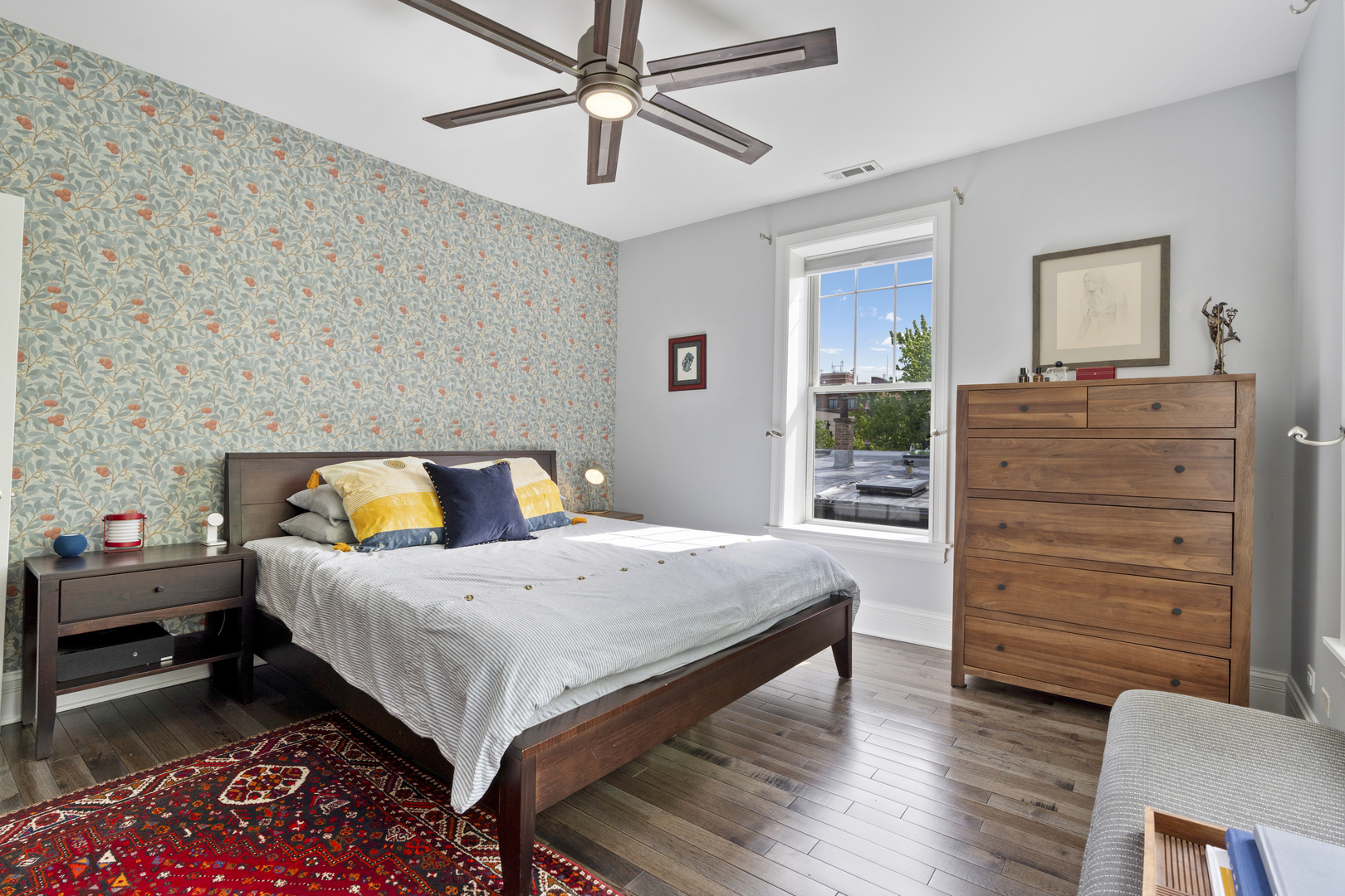 2705 N Mildred Avenue Unit: 3C