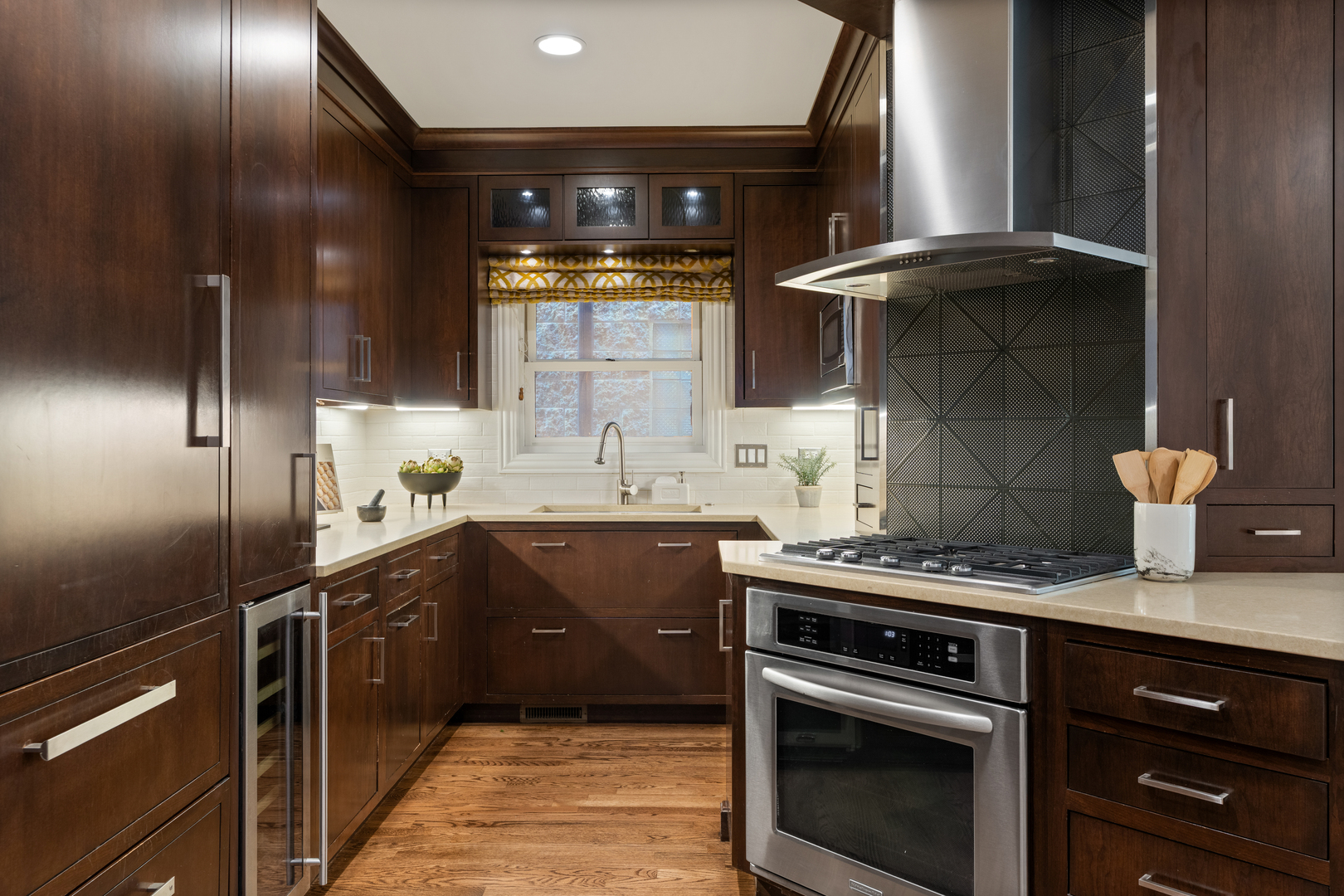 2043 N Bissell Street Unit: 1