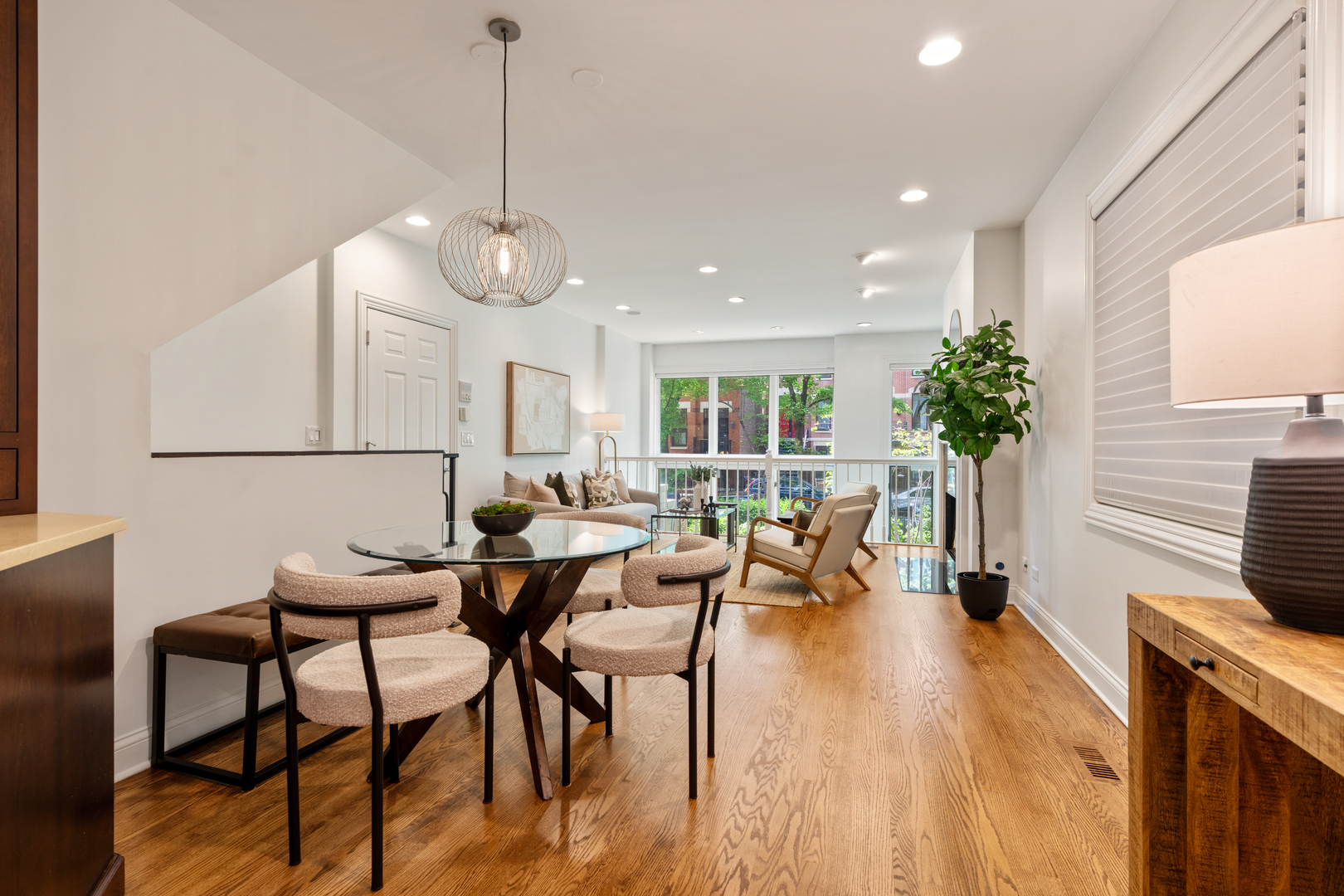 2043 N Bissell Street Unit: 1