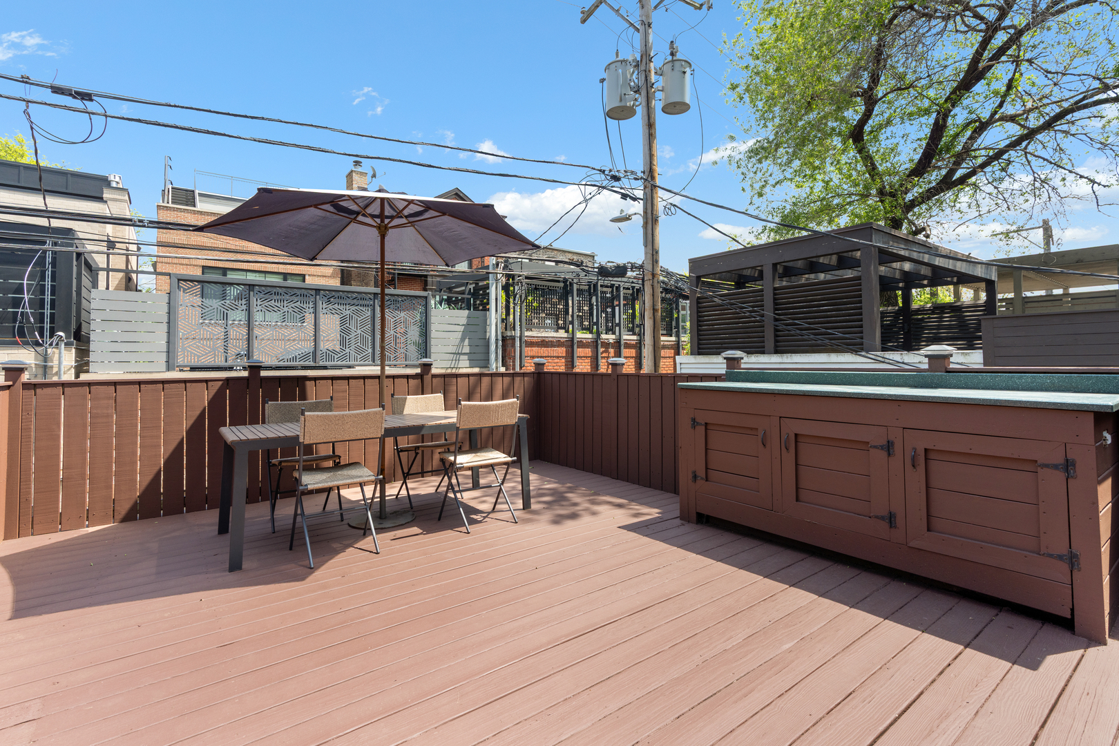 2043 N Bissell Street Unit: 1