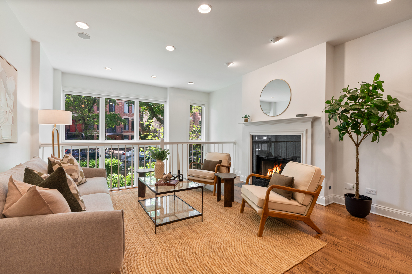 2043 N Bissell Street Unit: 1