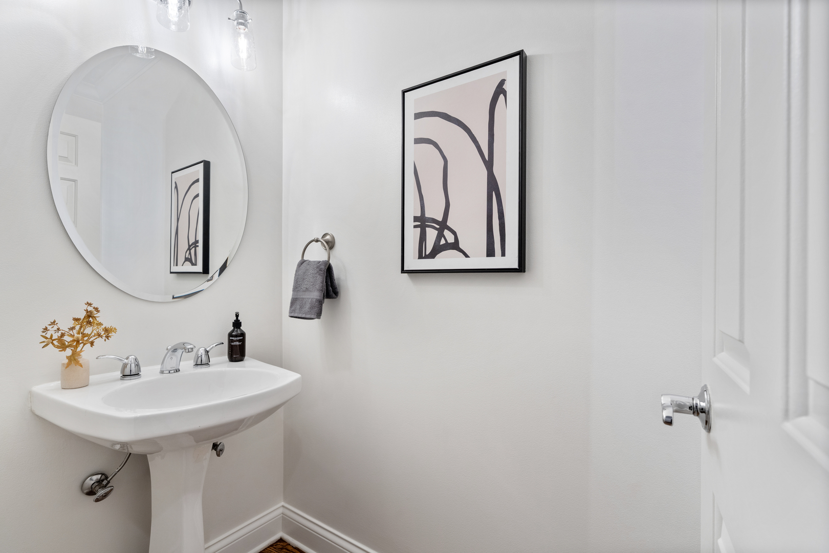 2043 N Bissell Street Unit: 1