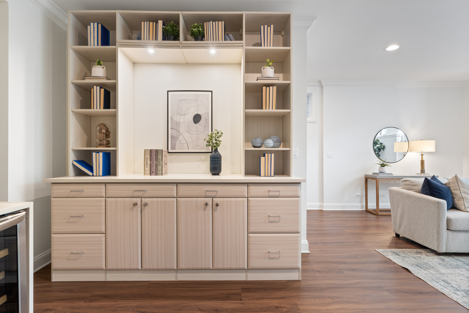 2043 N Bissell Street Unit: 1