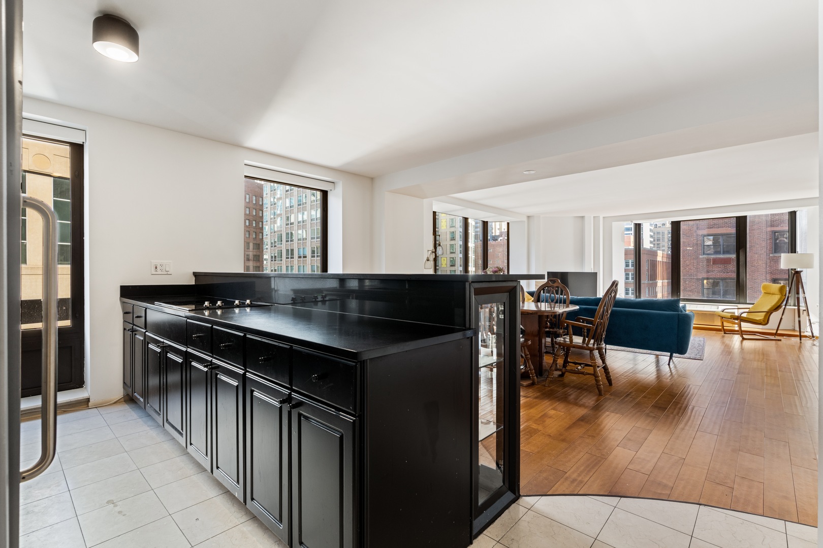 40 E Delaware Place Unit: 1502