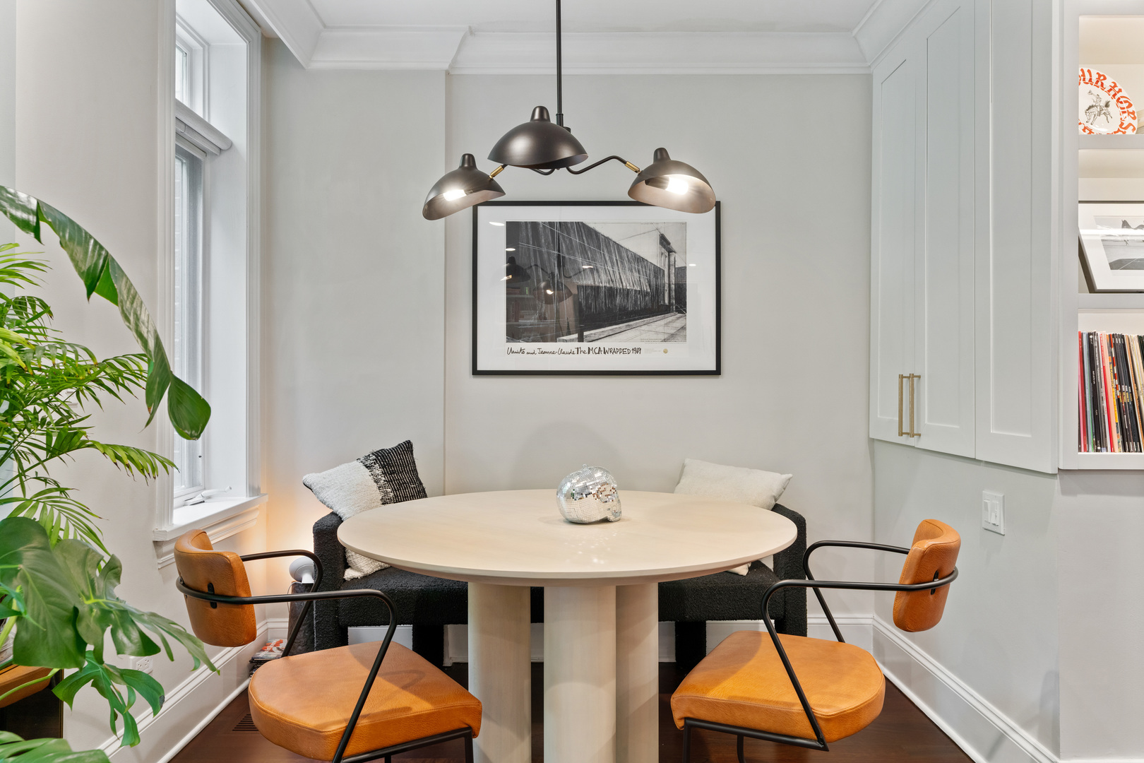 3422 N Bosworth Avenue Unit: 2