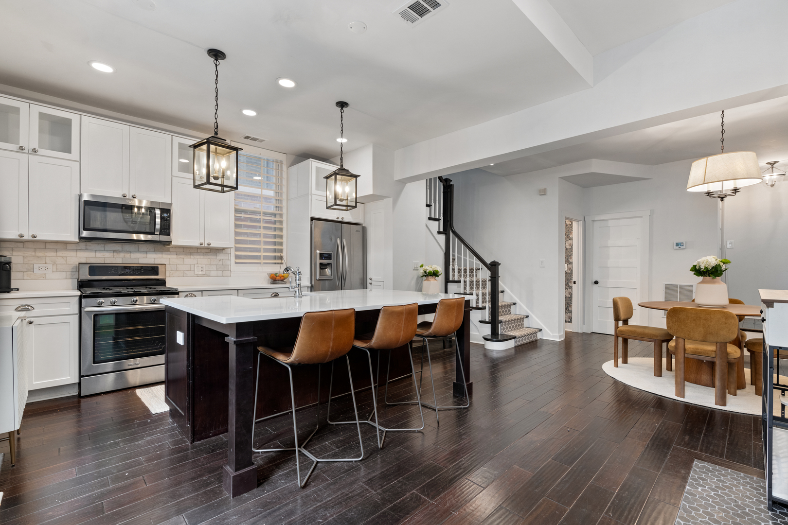 2626 N Wayne Avenue Unit: Rear