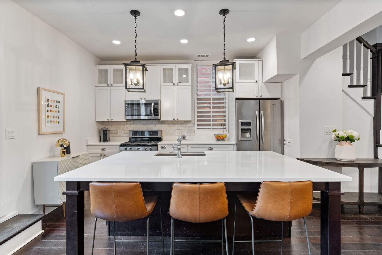 2626 N Wayne Avenue Unit: Rear