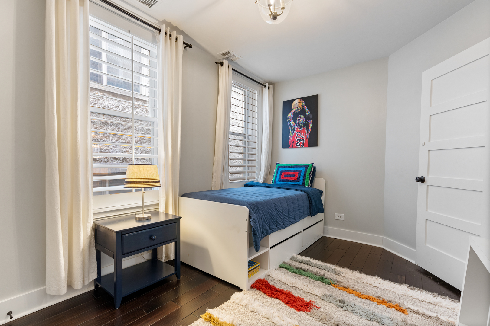 2626 N Wayne Avenue Unit: Rear