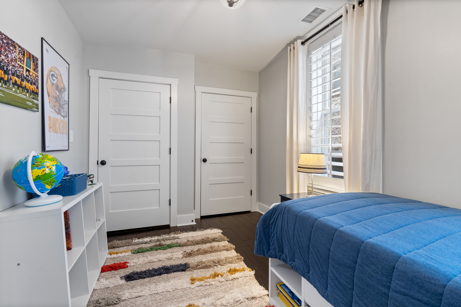 2626 N Wayne Avenue Unit: Rear