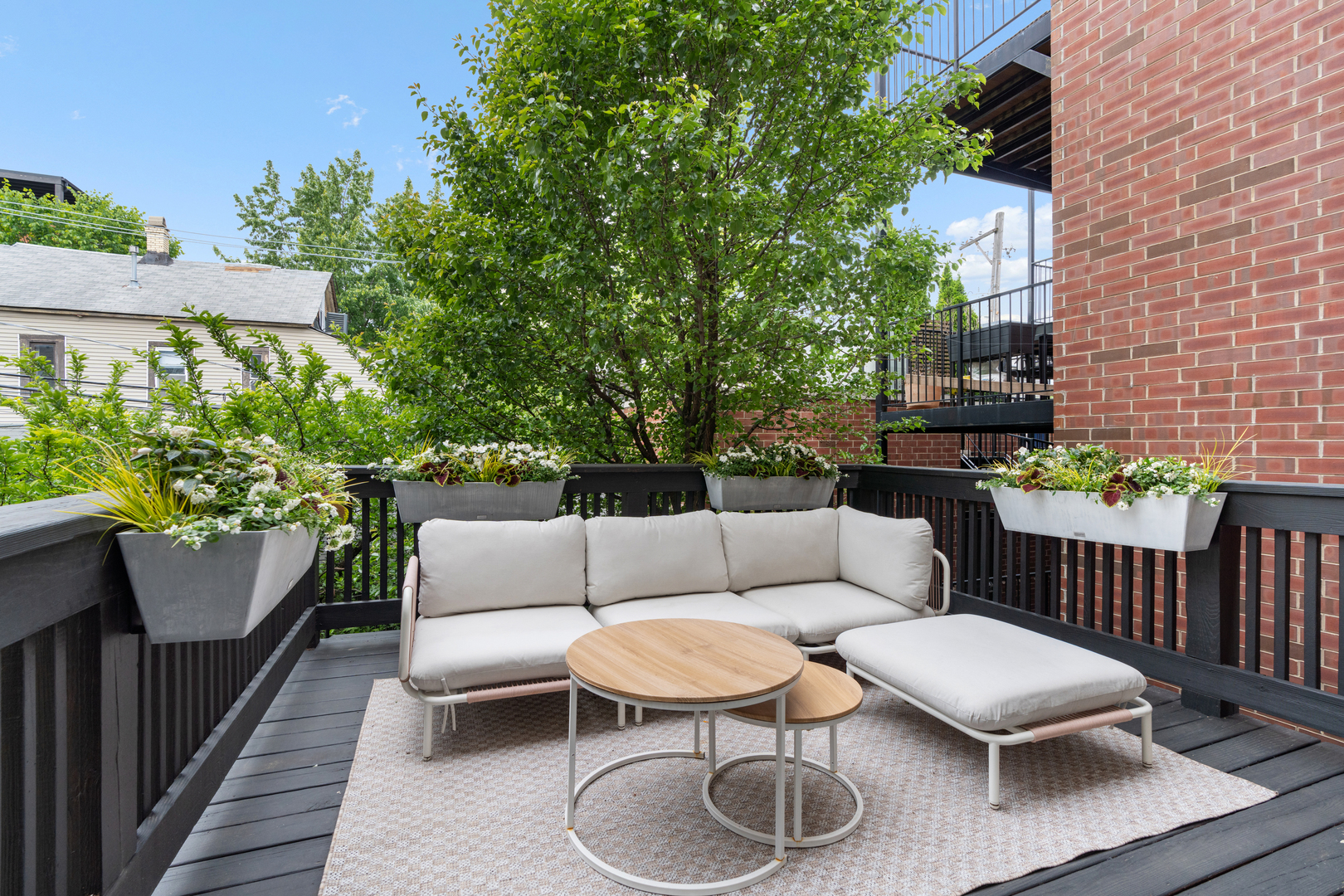2626 N Wayne Avenue Unit: Rear
