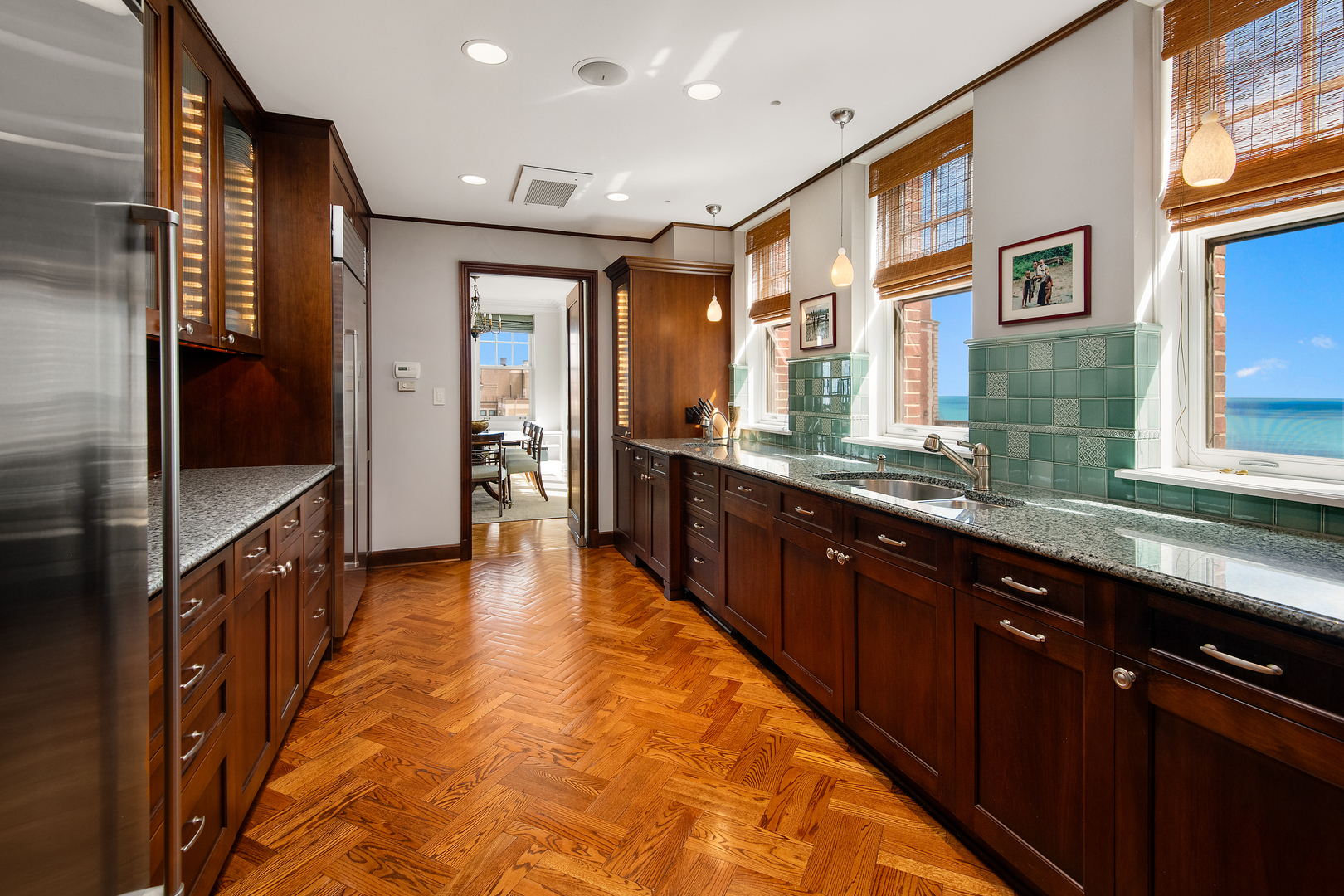 421 W Melrose Street Unit: 18BC