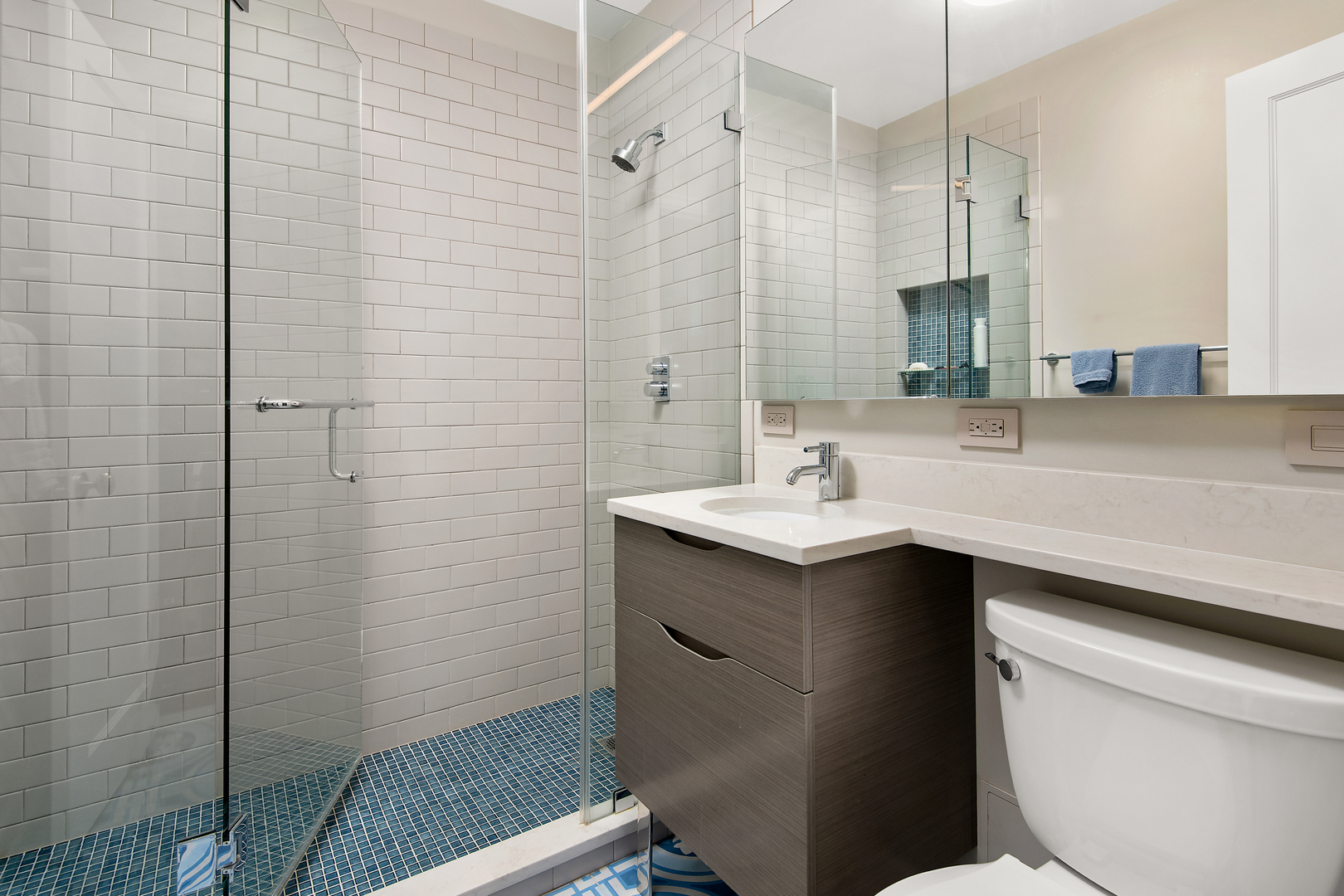 421 W Melrose Street Unit: 18BC