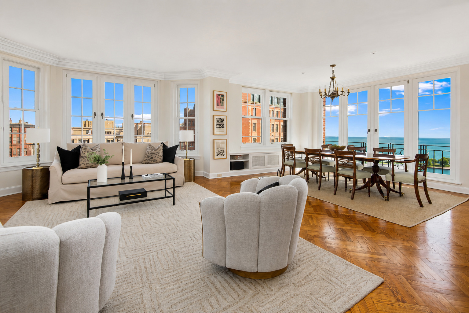 421 W Melrose Street Unit: 18BC