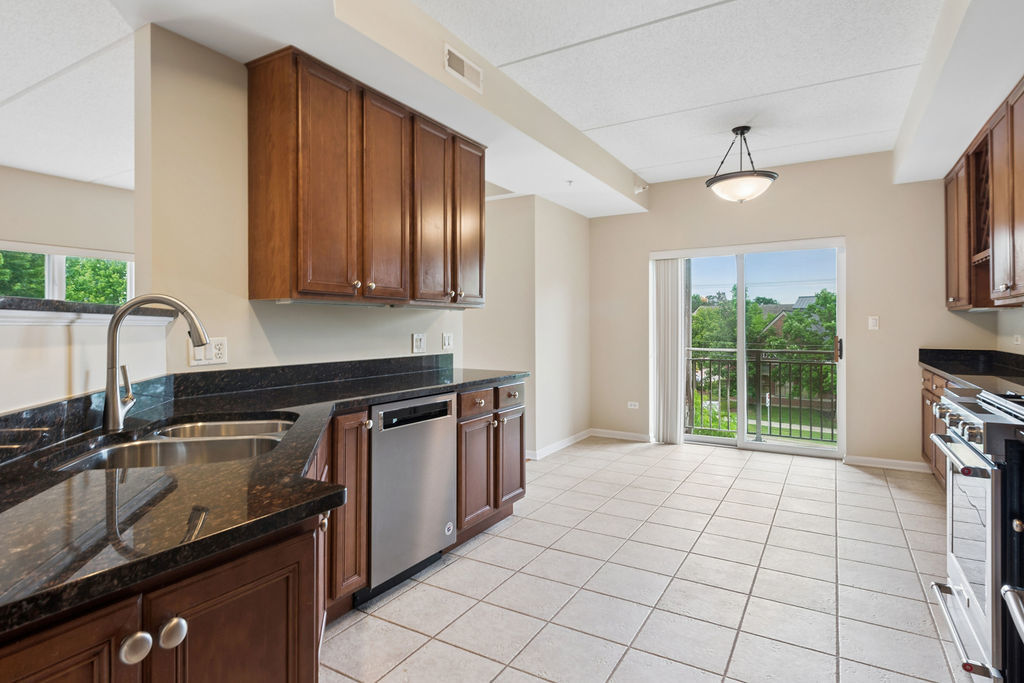 405 Village Green Court Unit: 304