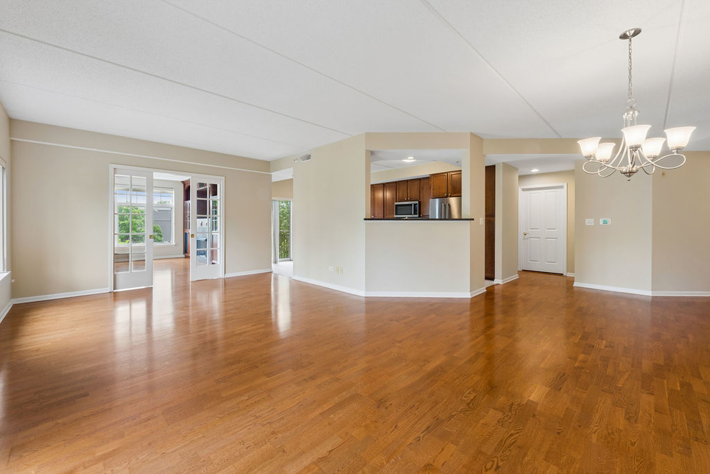 405 Village Green Court Unit: 304