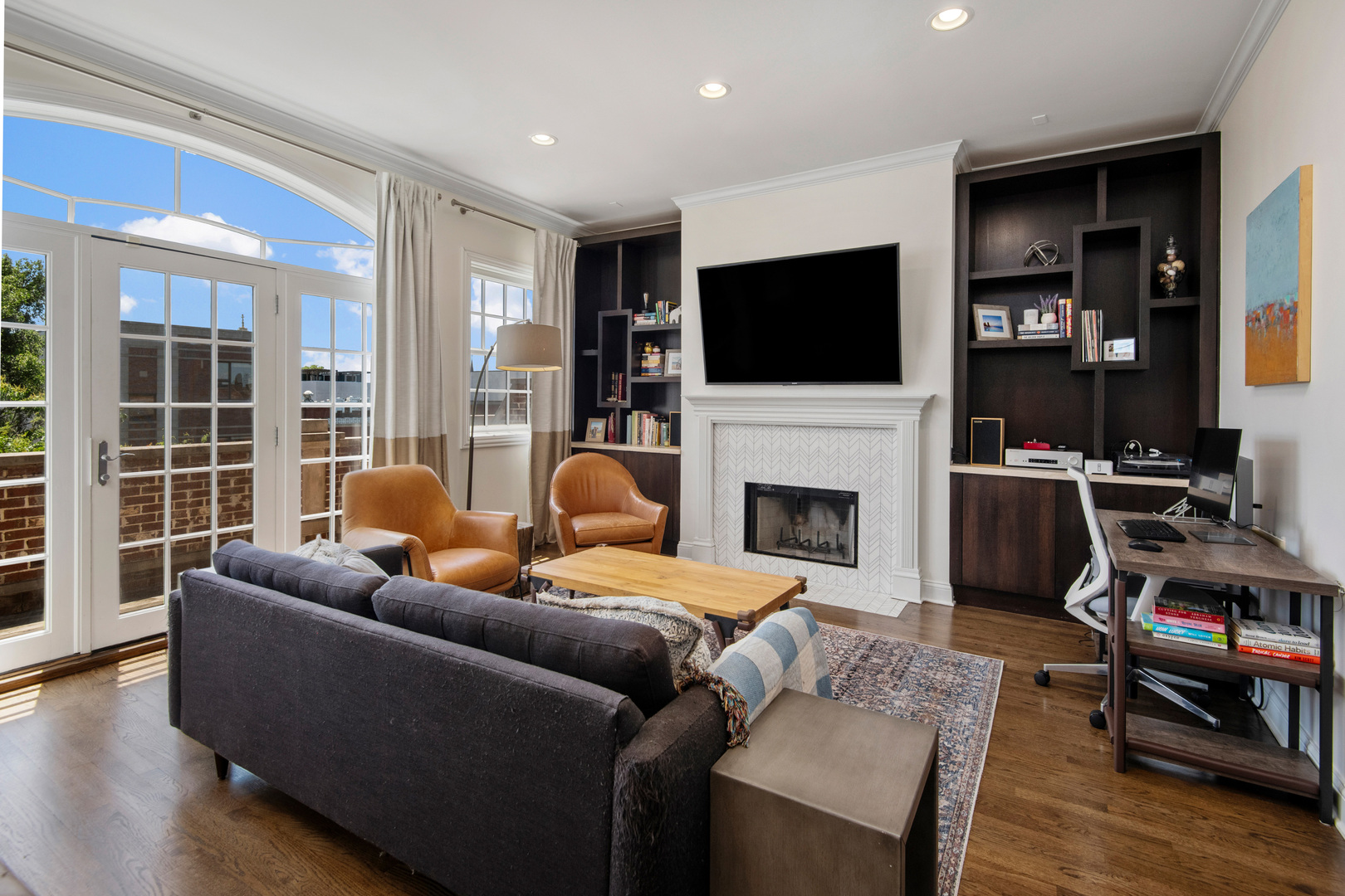 2136 W Division Street Unit: 4