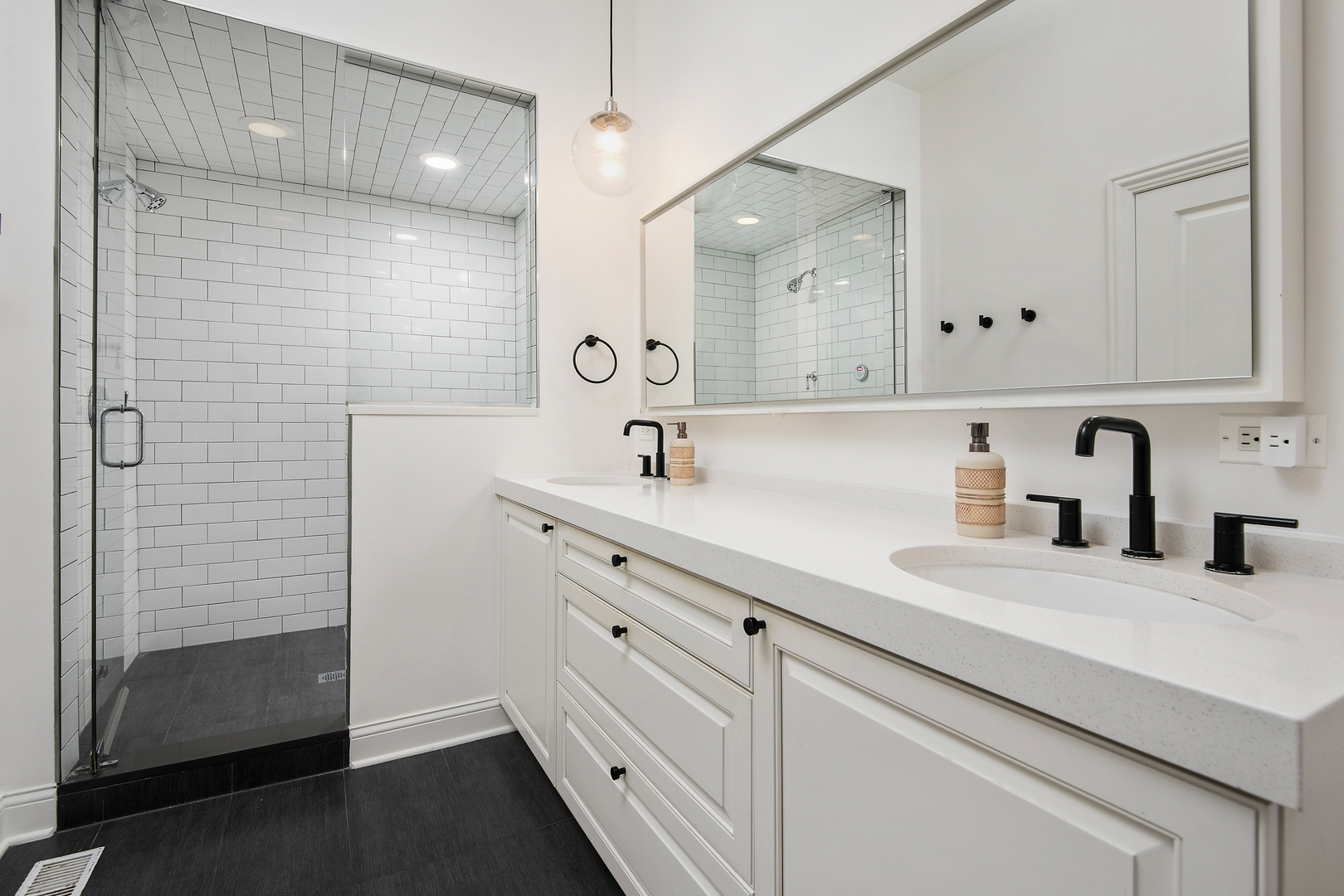 2136 W Division Street Unit: 4