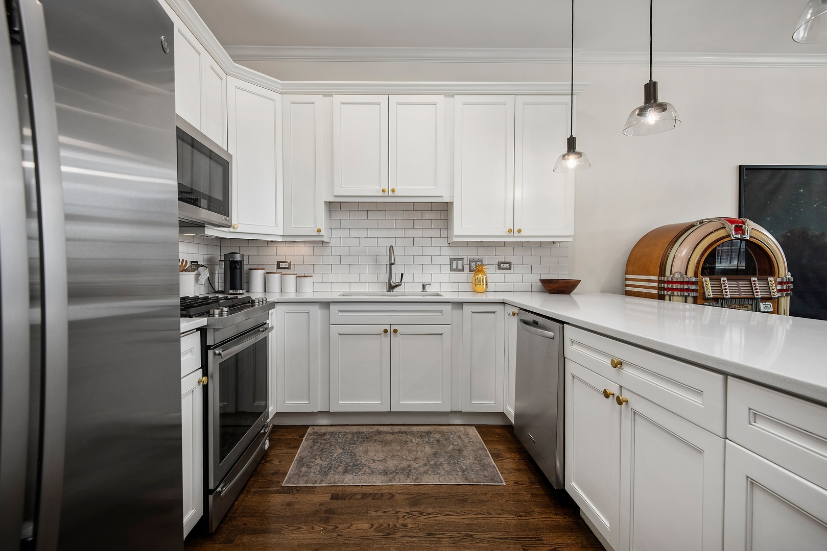 2136 W Division Street Unit: 4